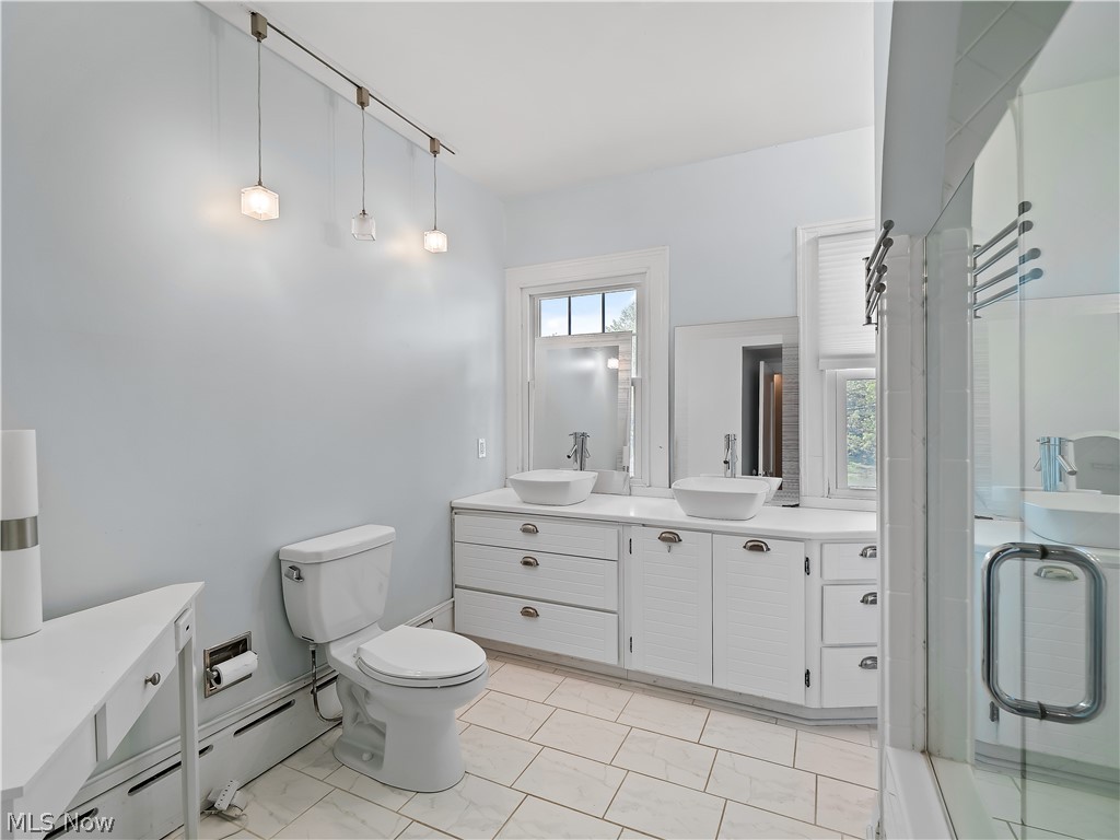 12582 Clifton Boulevard Lakewood OH 44107