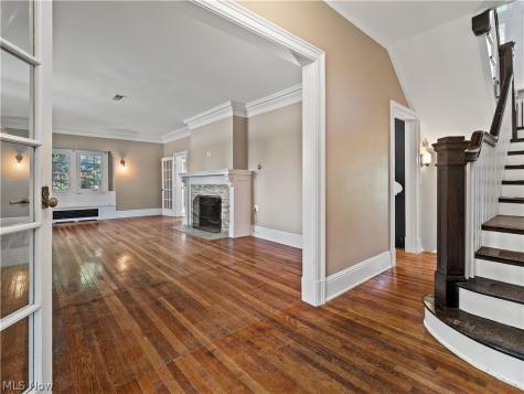 12582 Clifton Boulevard Lakewood OH 44107