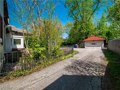 12582 Clifton Boulevard Lakewood OH 44107