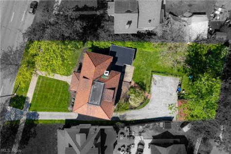 12582 Clifton Boulevard Lakewood OH 44107