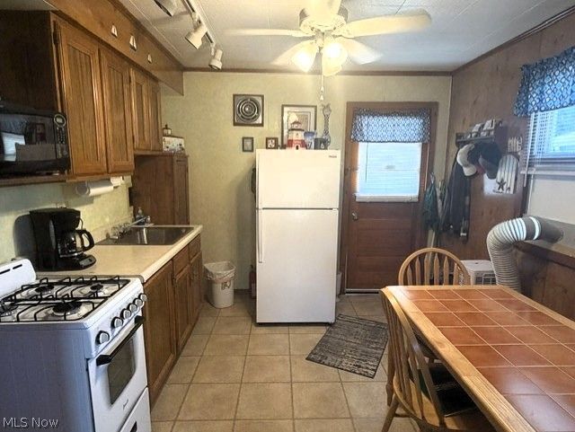 2033 Morningside Avenue Ashtabula OH 44004