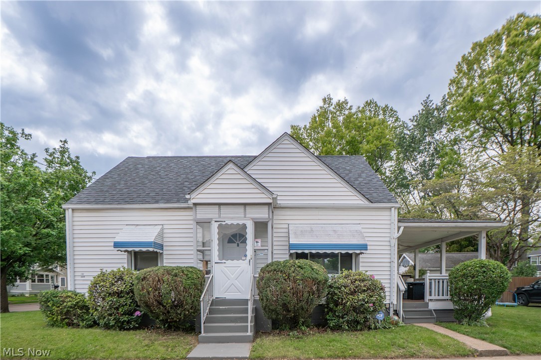 1761 Shaw Avenue Akron OH 44305