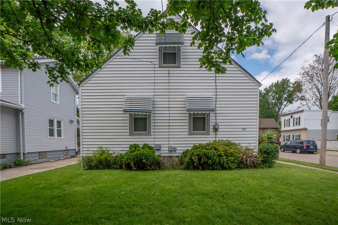 1761 Shaw Avenue Akron OH 44305
