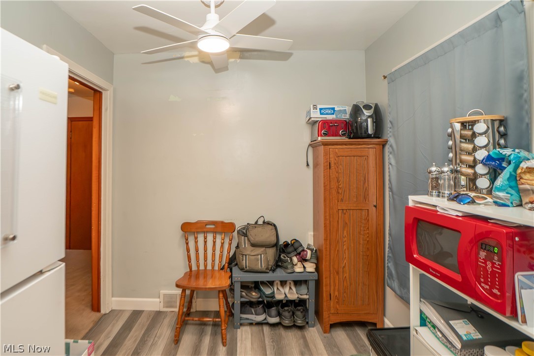 1761 Shaw Avenue Akron OH 44305