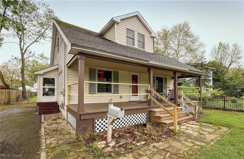 33 Henry Street Berea OH 44017