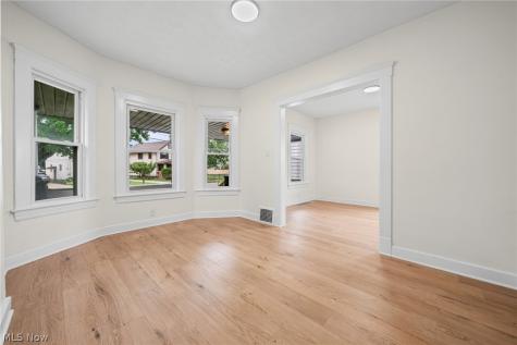 14148 Berwyn Avenue Cleveland OH 44111