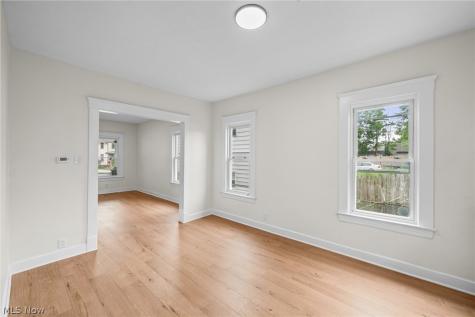 14148 Berwyn Avenue Cleveland OH 44111