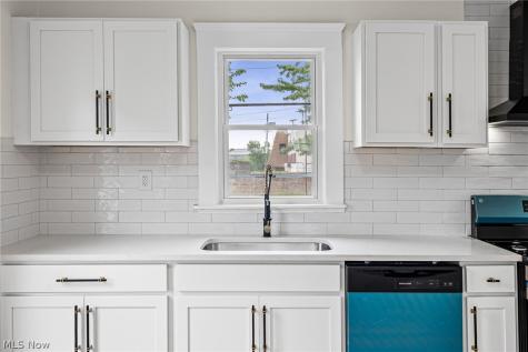 14148 Berwyn Avenue Cleveland OH 44111