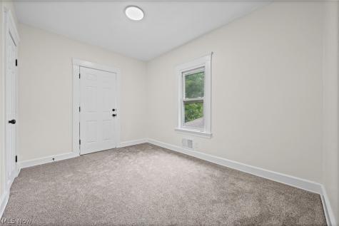 14148 Berwyn Avenue Cleveland OH 44111