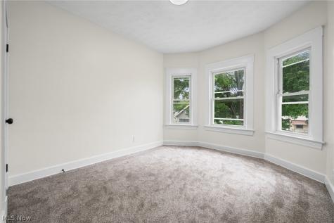 14148 Berwyn Avenue Cleveland OH 44111