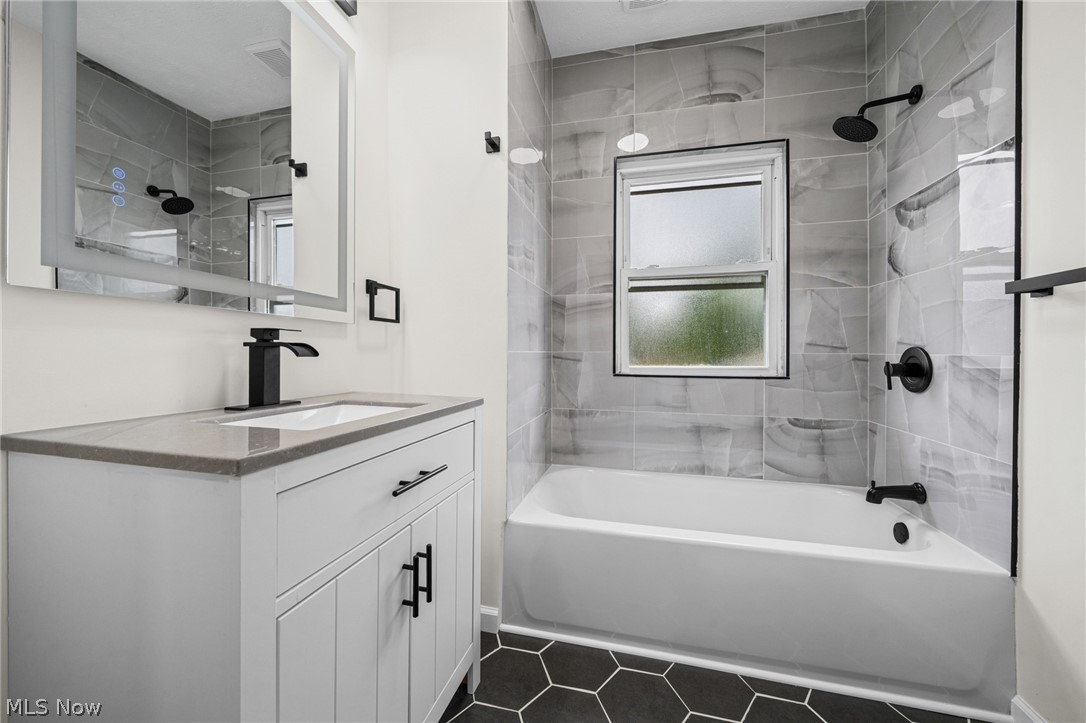 14148 Berwyn Avenue Cleveland OH 44111