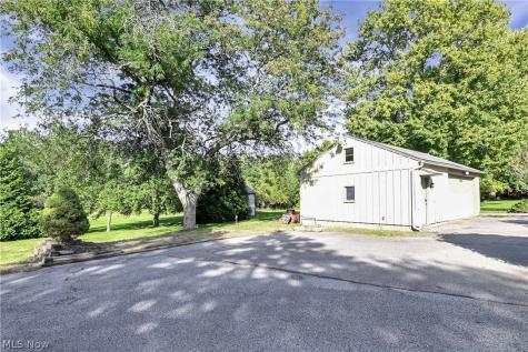 9327 Lake Shore Boulevard Mentor OH 44060