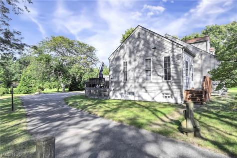 9327 Lake Shore Boulevard Mentor OH 44060
