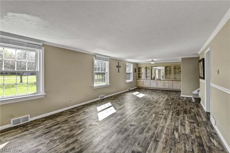 9327 Lake Shore Boulevard Mentor OH 44060