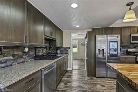 9327 Lake Shore Boulevard Mentor OH 44060