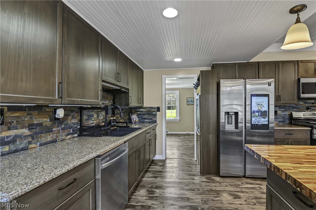 9327 Lake Shore Boulevard Mentor OH 44060