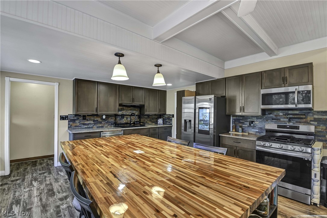 9327 Lake Shore Boulevard Mentor OH 44060