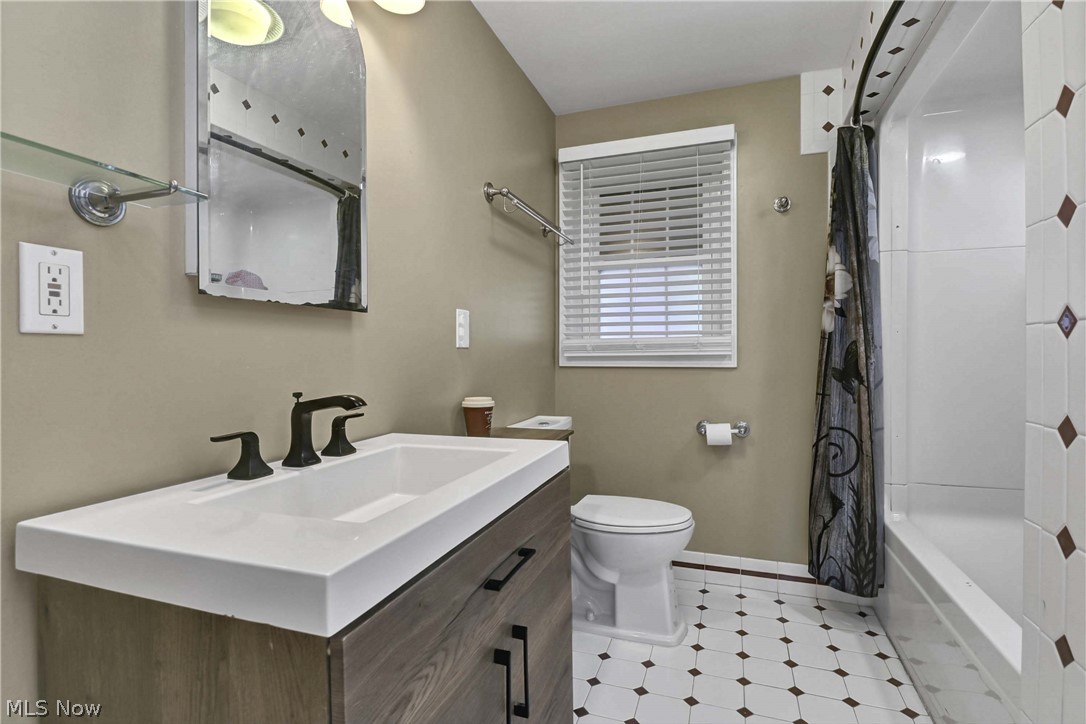 9327 Lake Shore Boulevard Mentor OH 44060