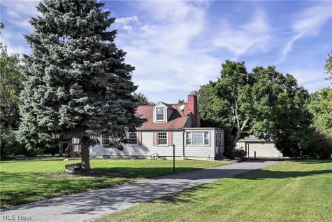 9327 Lake Shore Boulevard Mentor OH 44060