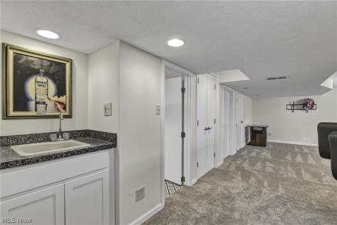 9327 Lake Shore Boulevard Mentor OH 44060