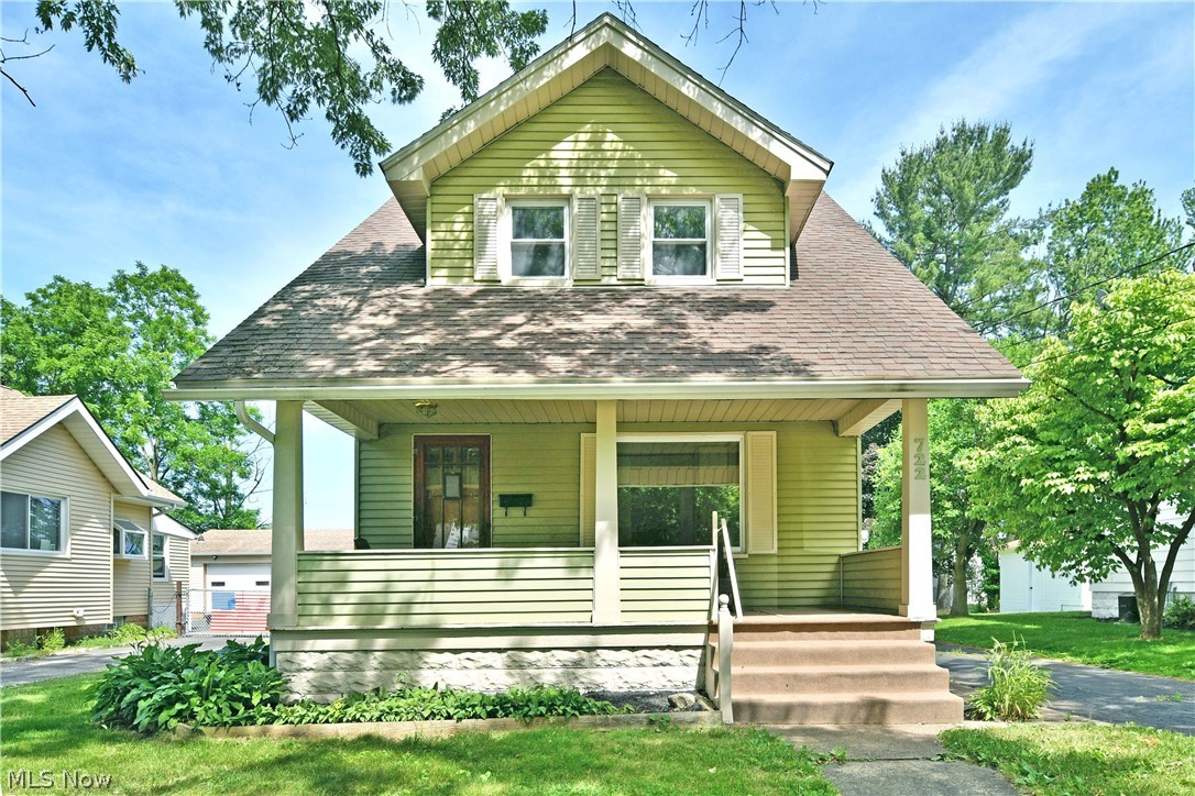 722 5th Street Struthers OH 44471