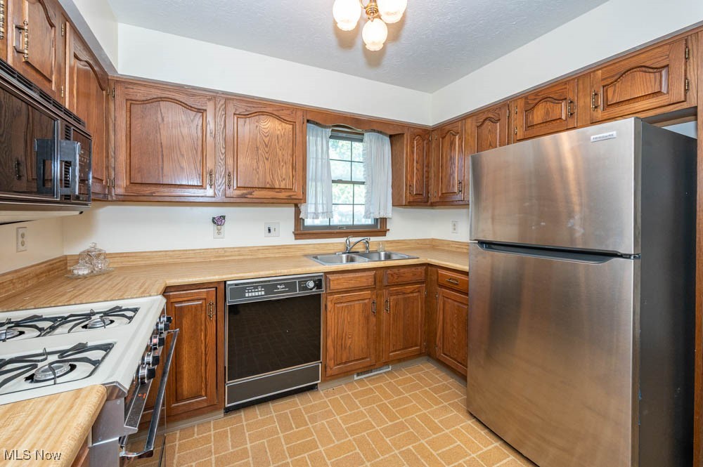 8536 Hilltop Drive Poland OH 44514