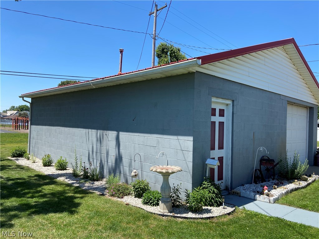 458 S Goodrich Street Newcomerstown OH 43832