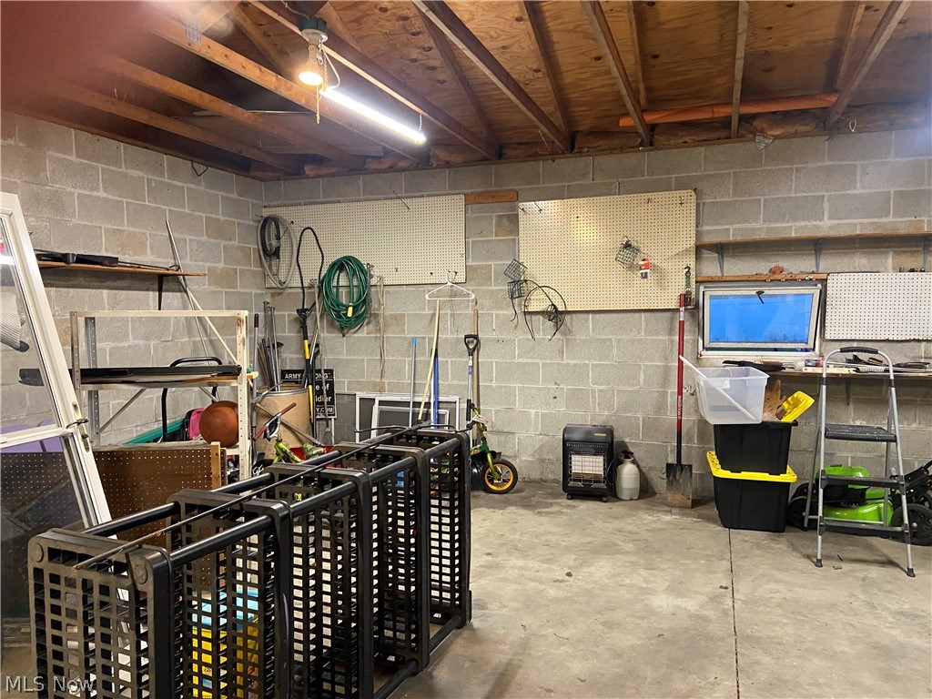 458 S Goodrich Street Newcomerstown OH 43832