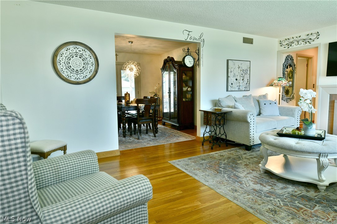 785 Belvedere Avenue NE Warren OH 44483