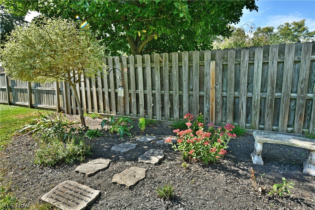 785 Belvedere Avenue NE Warren OH 44483
