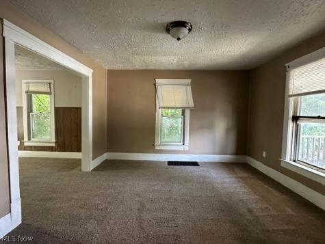 980 Shannon Avenue Barberton OH 44203