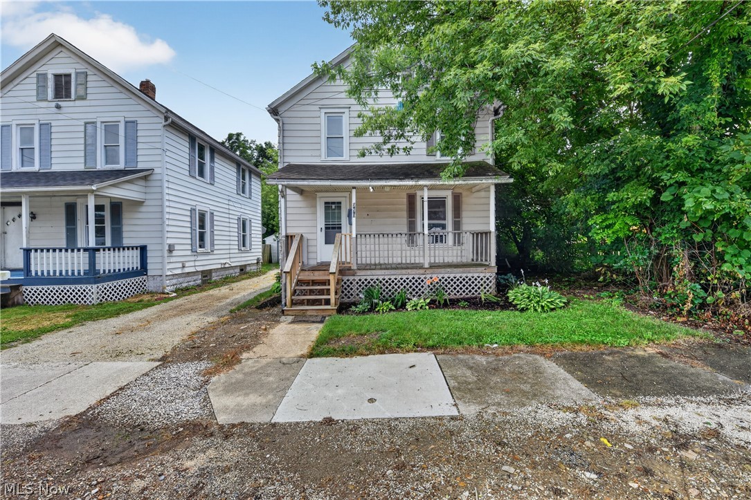 980 Shannon Avenue Barberton OH 44203
