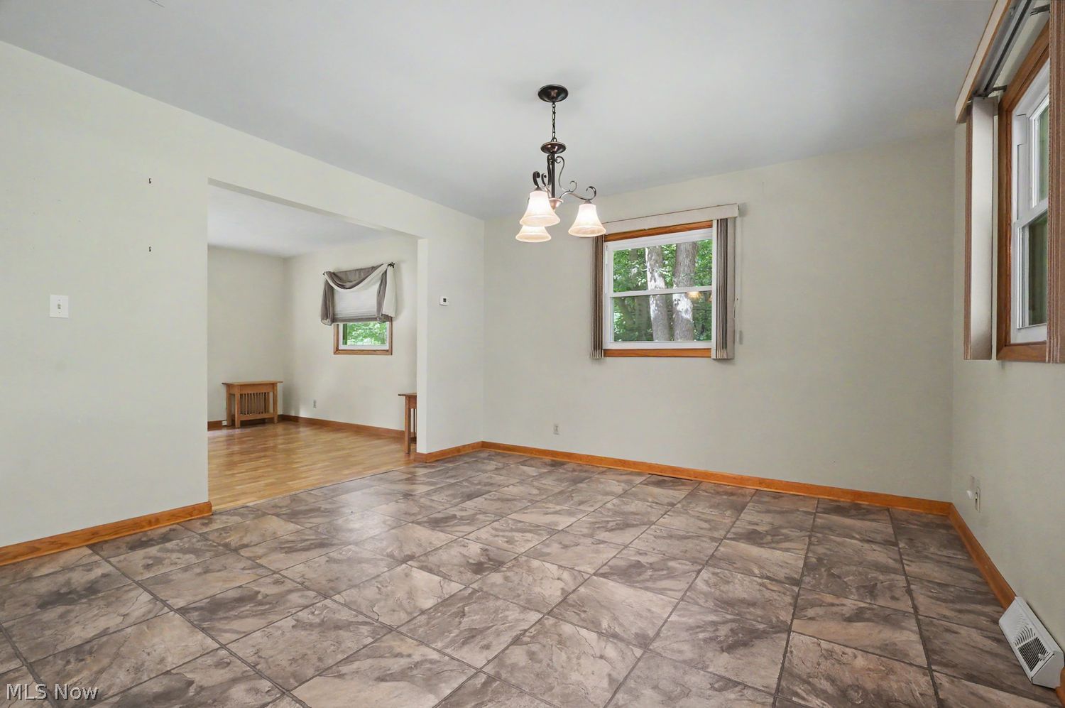 3349 Summit Road Ravenna OH 44266