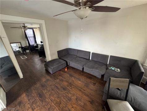 10605 Kimberley Avenue Cleveland OH 44108