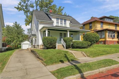 304 Commonwealth Avenue NW Massillon OH 44646