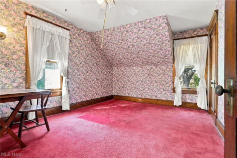 304 Commonwealth Avenue NW Massillon OH 44646
