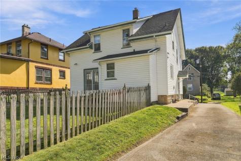 304 Commonwealth Avenue NW Massillon OH 44646
