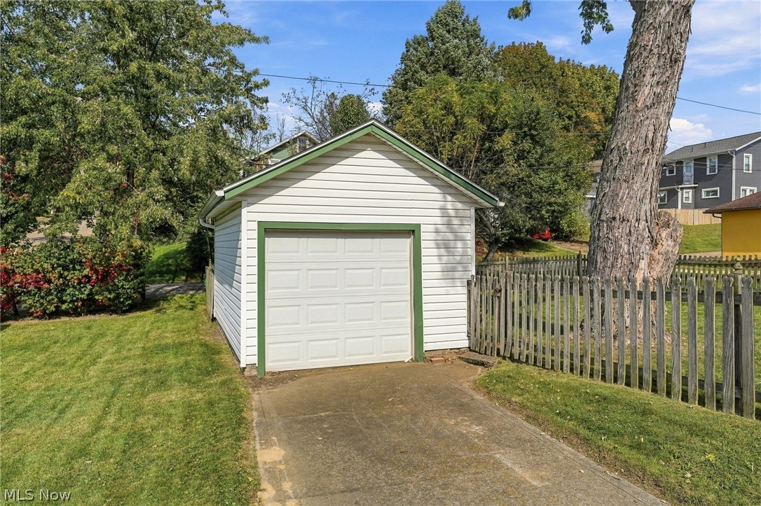 304 Commonwealth Avenue NW Massillon OH 44646