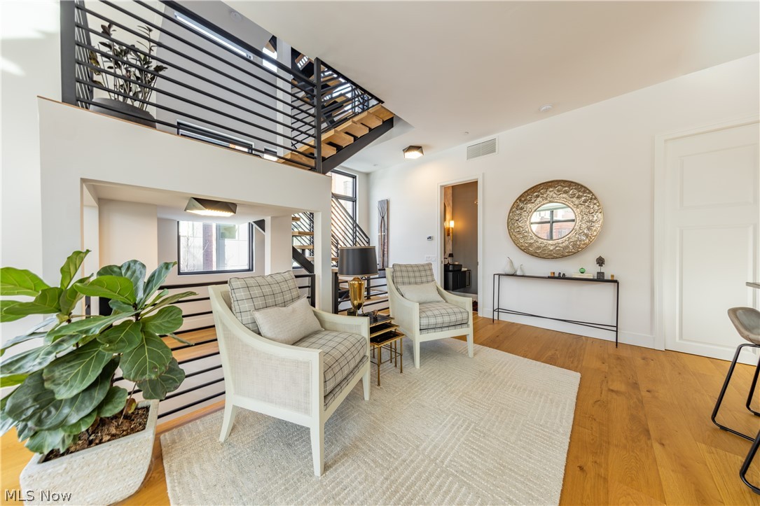 26 Meade Lane Cleveland Heights OH 44106