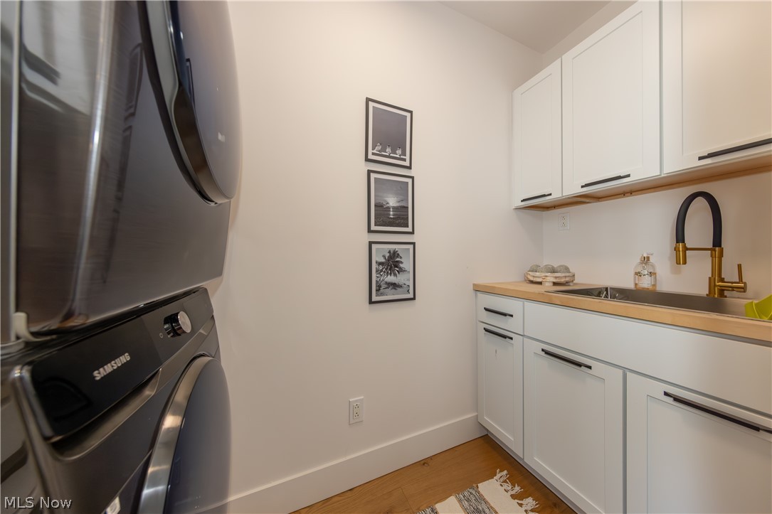 26 Meade Lane Cleveland Heights OH 44106