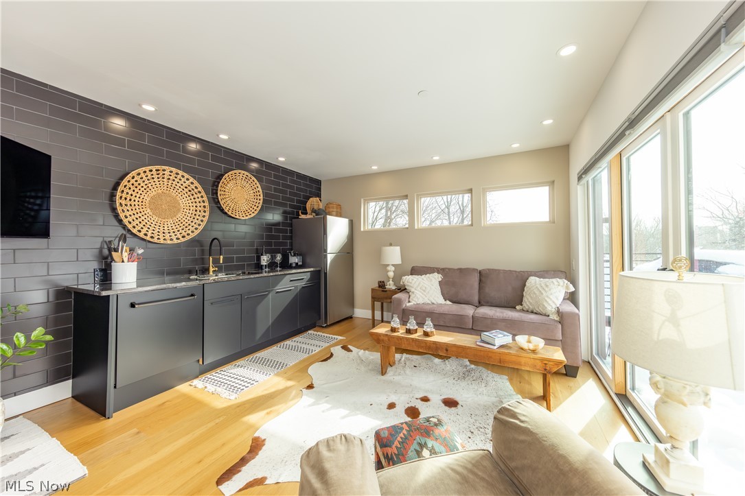 26 Meade Lane Cleveland Heights OH 44106