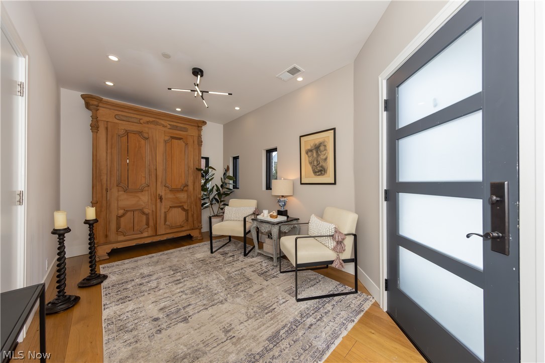 26 Meade Lane Cleveland Heights OH 44106