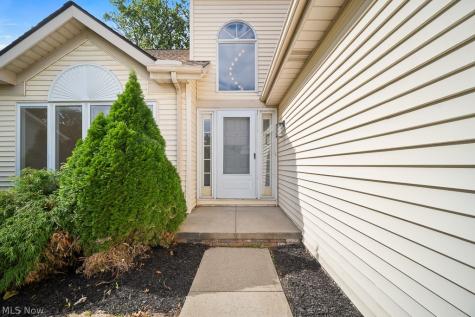 1072 Valley Creek Drive Eastlake OH 44095
