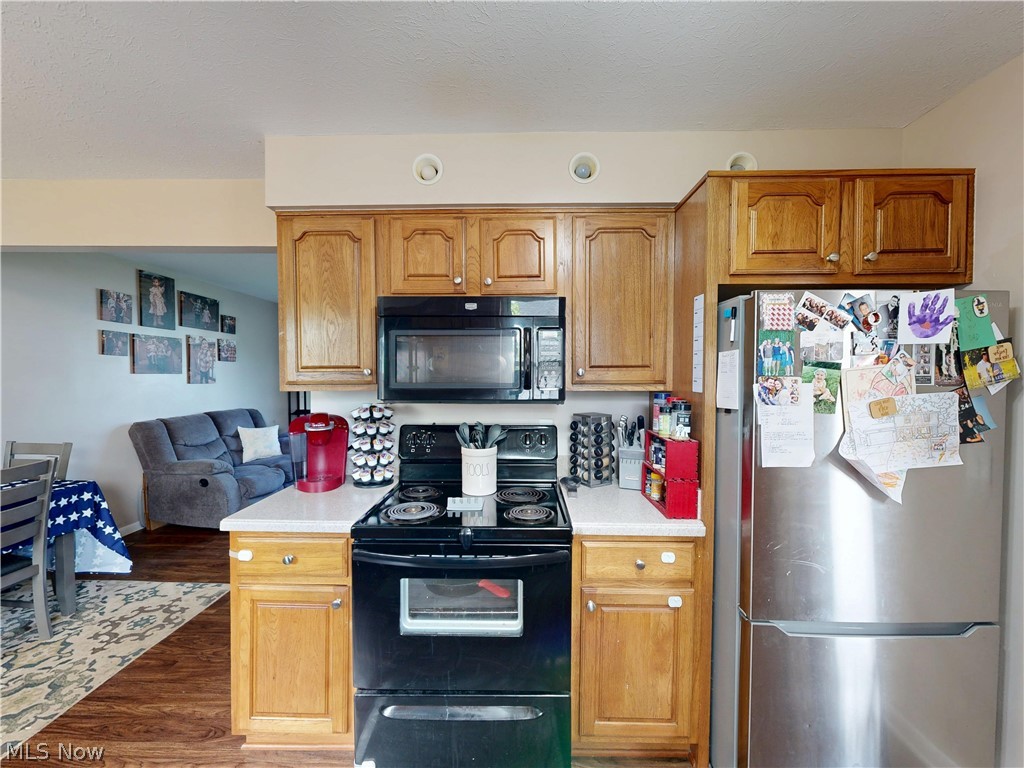 37450 Green Drive Eastlake OH 44095
