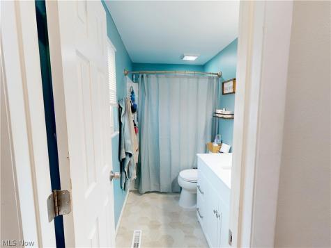 37450 Green Drive Eastlake OH 44095
