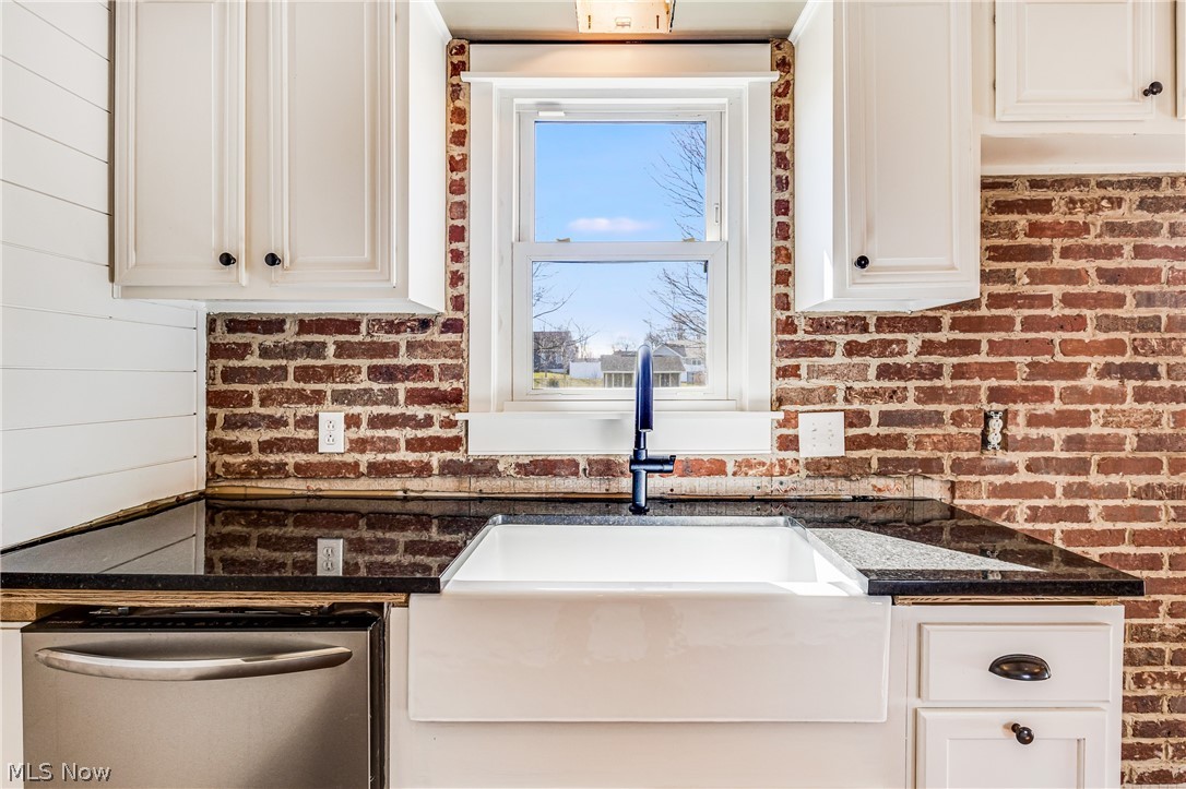 125 Bittersweet Drive Columbiana OH 44408