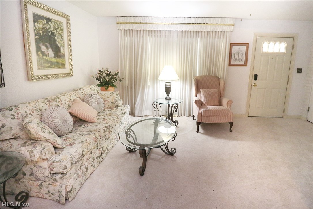 742 Jeanette Avenue Steubenville OH 43952