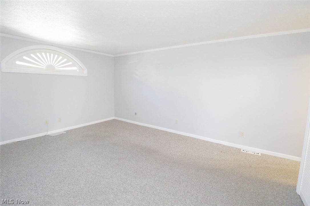 742 Jeanette Avenue Steubenville OH 43952