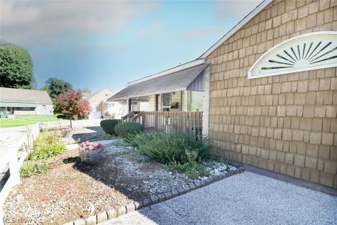 742 Jeanette Avenue Steubenville OH 43952