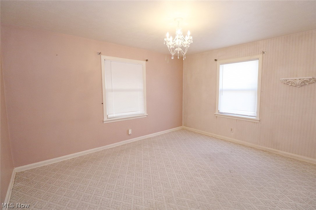 742 Jeanette Avenue Steubenville OH 43952